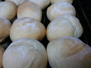 栃木 那須高原 ペンショントント 朝食 パン ブレッチェン