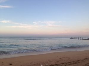 ハワイの海 朝